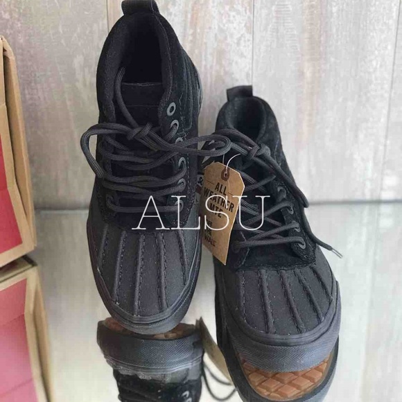 NWT SK8-HI Del Plato MTE Black Kid’s AUTHENTIC - Picture 5 of 8